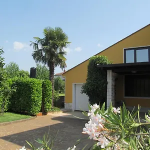 https://apartments-zvezdica-with-garden.in-istria.net